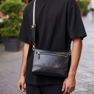 Bally Mens Tamrac  Shoulder Bag